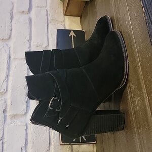 Womens suede boots